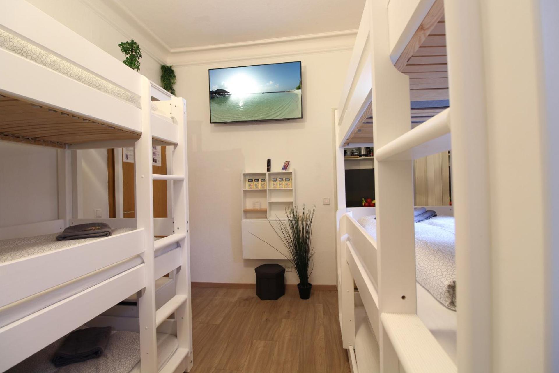 Hotel Ulm Zentrum - Komplettes Zimmer, Hochbett, Android Tv & Eigenem Bad - Perfekt Fuer Familien & Gruppen Exterior foto